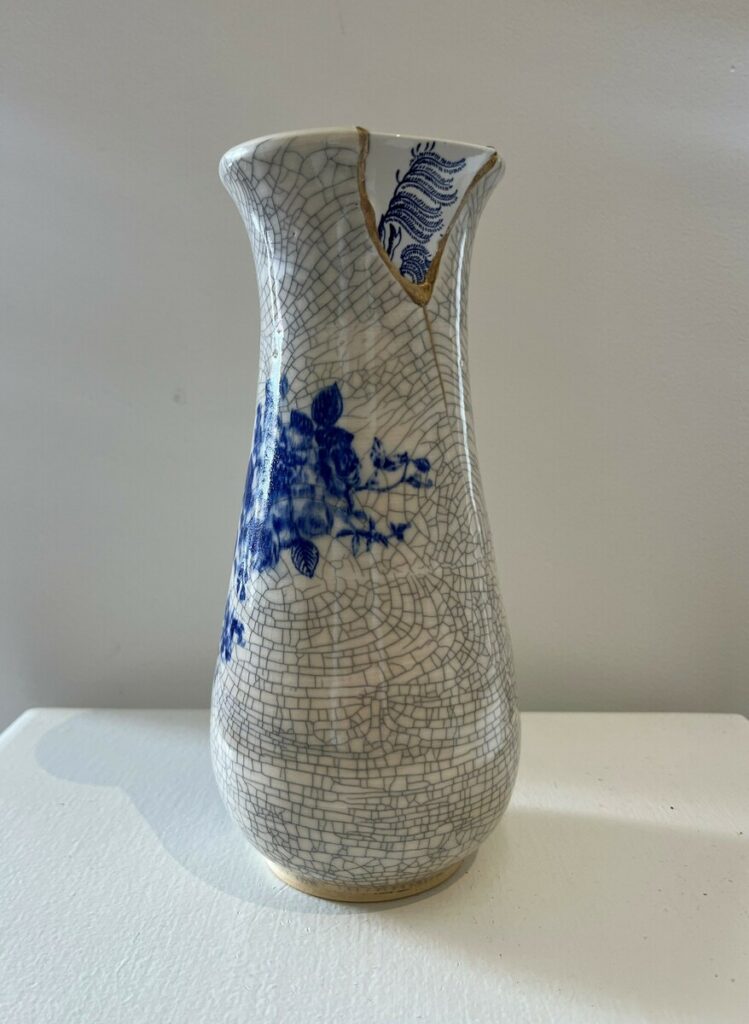 Medium Yobitsugi Vase